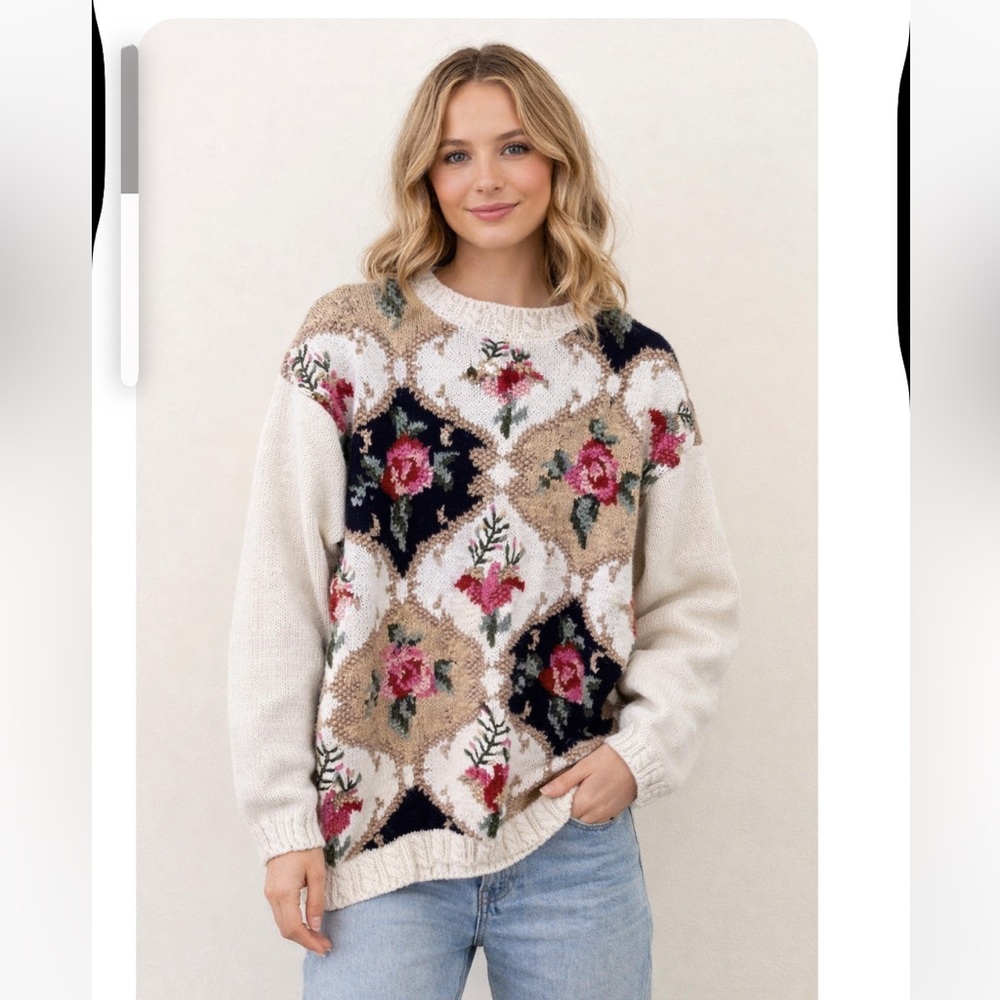 WHITE STAG Vintage Shabby Chic Floral Cream Raglan Crewneck Pullover Sweater